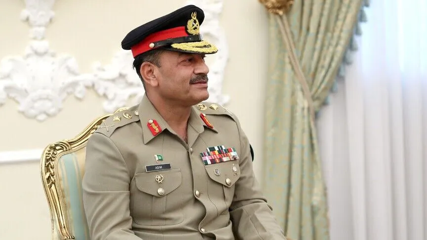 Pakistani army chief departs for Tehran to meet Iranian officials - Muslim Network TV