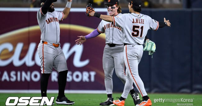 San Francisco Giants Suspend Bader's Salary After Scooter Accident - 조선일보