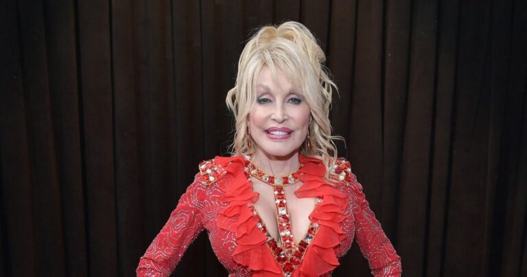 Nashville Airport to Be Renamed After Dolly Parton: ‘Our State’s Favorite Daughter,’ Governor Says - Us Weekly