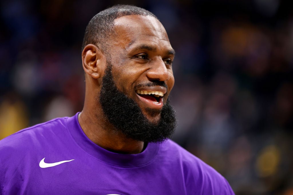 New Reporting Reveals LeBron James Borrowed $300 Million Against His Future Earnings Back In 2018 (And A Strange Guggenheim Coincidence) - Celebrity Net Worth