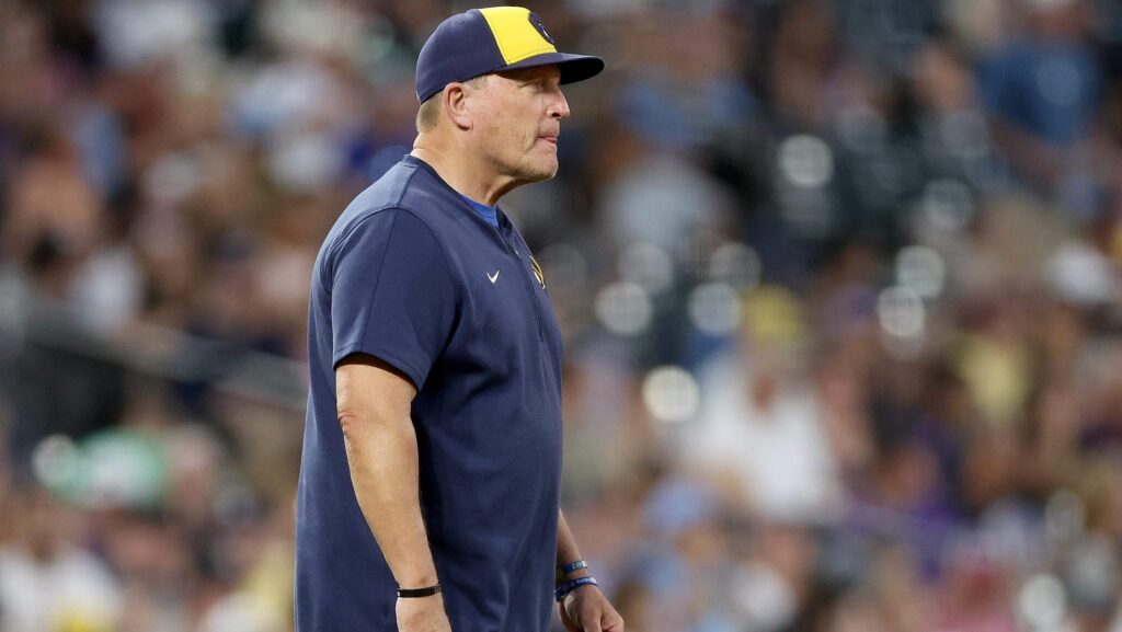 TRADE: Milwaukee Brewers Strike Deal With Cleveland Guardians Involving Reliever - heavy.com