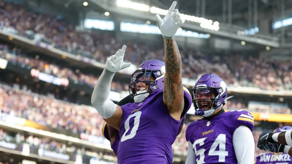 Vikings 'should cut' fourth-year LB after two key offseason additions - sportingnews.com