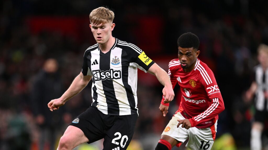 Man Utd prepare £60m bid for top target Lewis Hall as Fabrizio Romano confirms move 'approved' - Goal.com