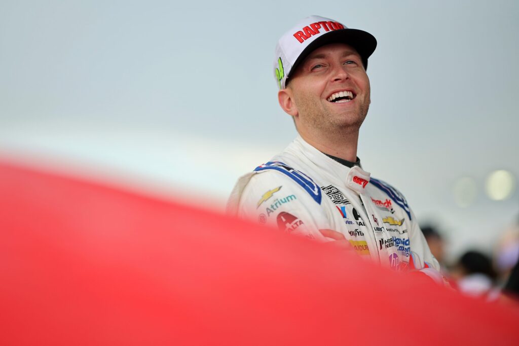 After Week Off, William Byron Heads to Iowa Speedway with Confidence - Catchfence