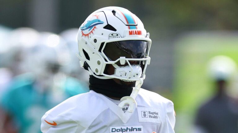 Dolphins Trade Wideout Back to Rams After Offseason Acquisition - heavy.com
