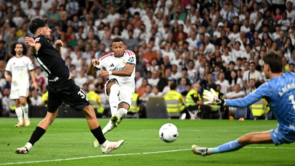 On video: Mbappé's hat-trick leads Real Madrid to a thrashing of Sociedad at the Bernabéu - Goal.com