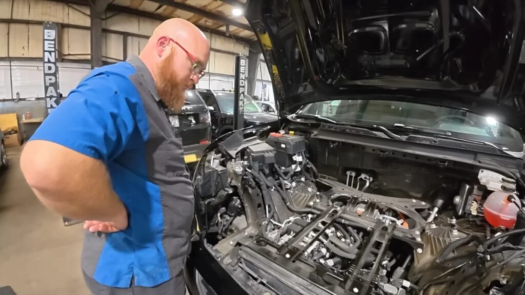 Mechanic 'wants to retire' after opening the hood of Chevy Silverado EV truck that its owner brought to him - supercarblondie.com