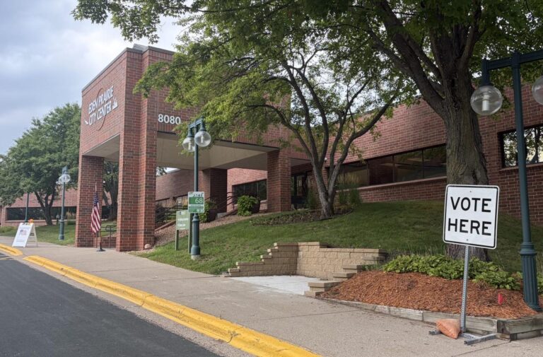 Eden Prairie voters weigh issues in 2026 primary - Eden Prairie Local News