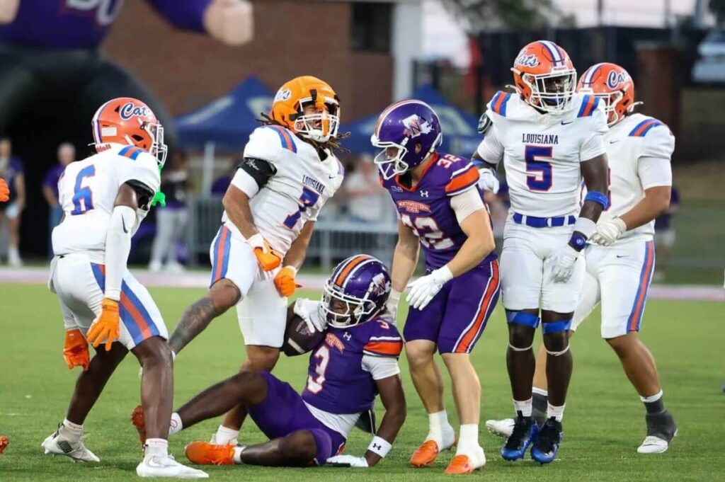 Meet the NAIA football team that made rare history by upsetting a Division I opponent - The New York Times