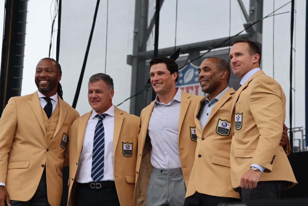 PHOTOS | Adam Vinatieri, Drew Brees’ Gold Jacket Ceremony - WISH-TV