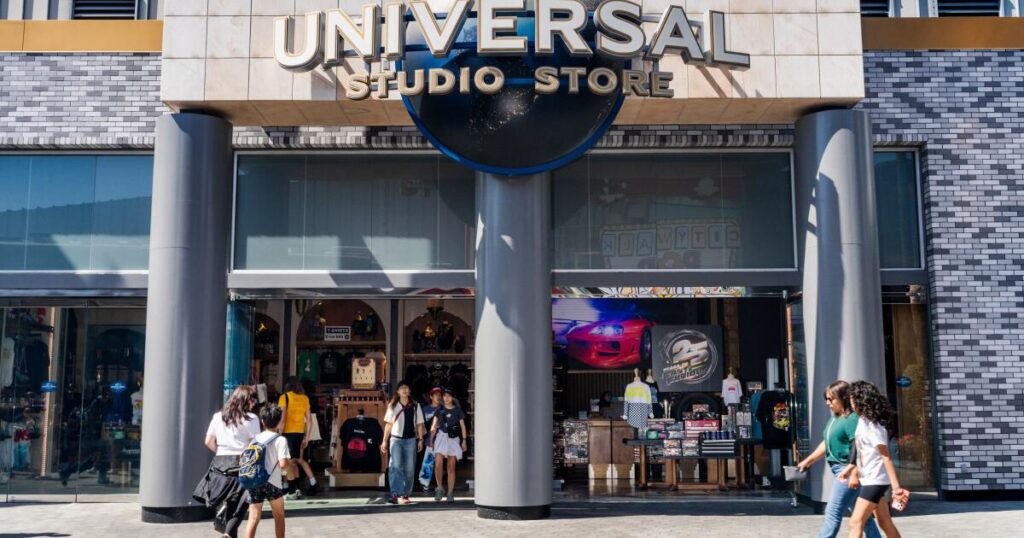 Investigation Underway After Measles Exposure at Universal Studios Hollywood - SSBCrack
