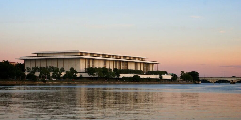 Kennedy Center Board Votes to Inscribe Trump's Name on Building Despite Court Order - BroadwayWorld