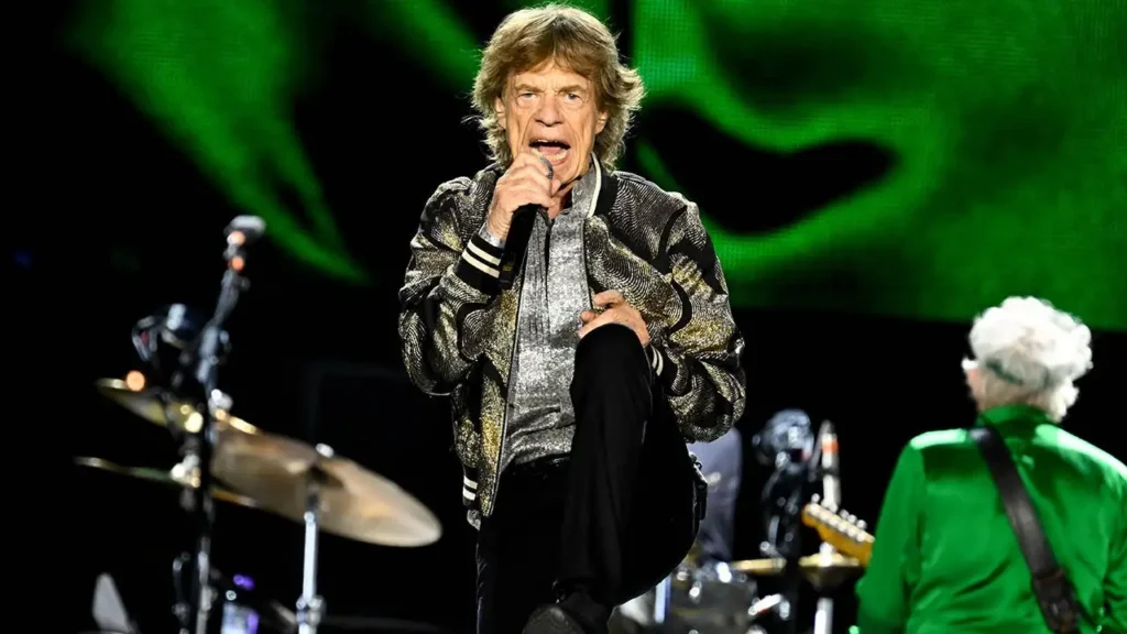 Mick Jagger’s Dance Moves at 83 Wows Fans in Viral Video - SSBCrack