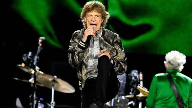 Mick Jagger’s Dance Moves at 83 Wows Fans in Viral Video - SSBCrack