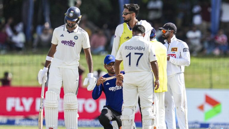 IND vs SL 2nd Test: Rishabh Pant retires hurt after being hit on left arm - The Hindu