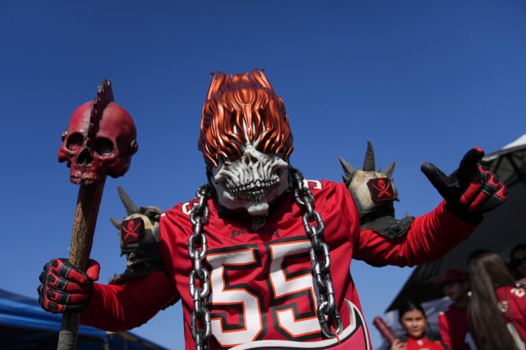How to watch Chiefs vs Buccaneers for free tonight: TV channel, live stream, start time - OregonLive.com