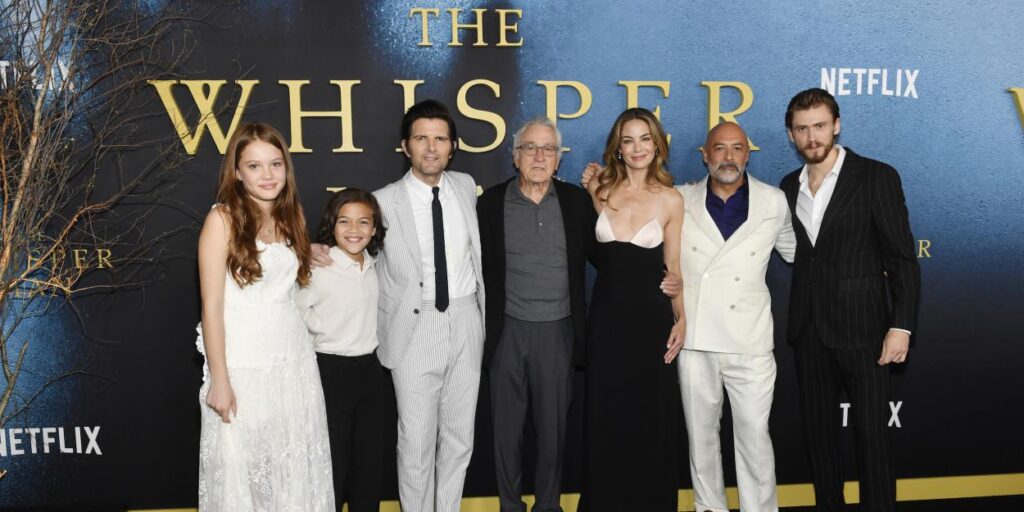 Robert De Niro, Adam Scott Attend THE WHISPER MAN Premiere in NY - BroadwayWorld
