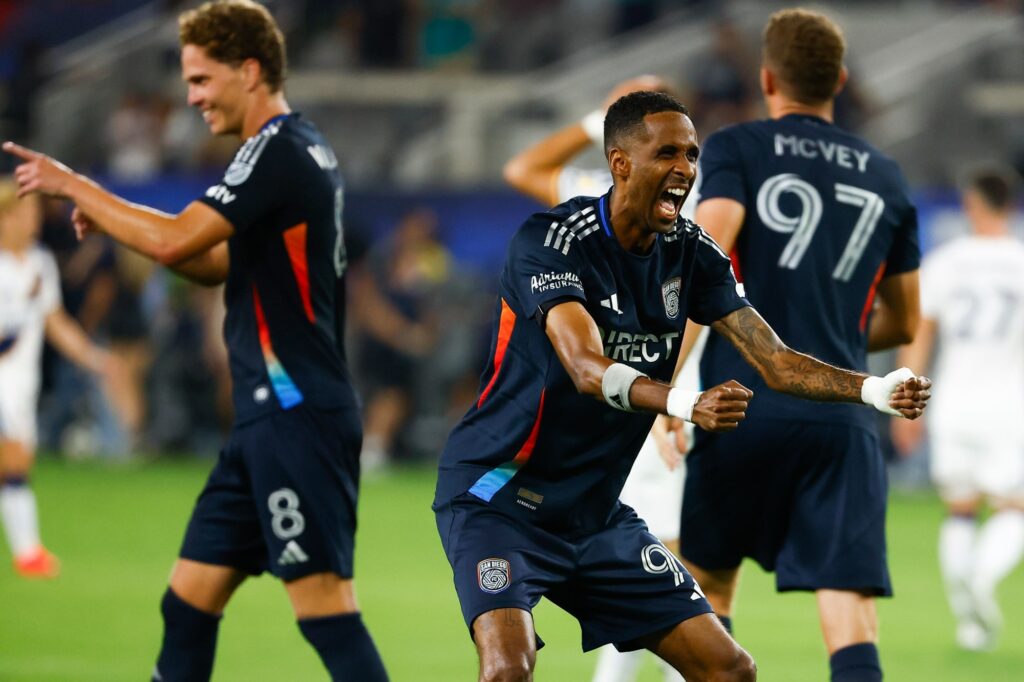 SDFC beats Galaxy as ‘Chucky’ Lozano scores in contentious San Diego return - San Diego Union-Tribune