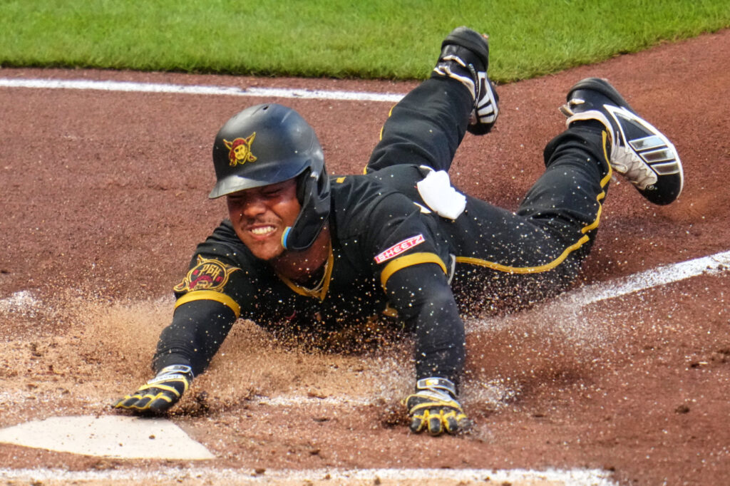 Pirates kick off series vs. Red Sox with win - - The Vindicator