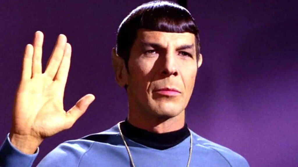 Leonard Nimoy Created The Nerve Pinch To Keep Star Trek From Becoming Slapstick - giantfreakinrobot.com