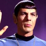 Leonard Nimoy Created The Nerve Pinch To Keep Star Trek From Becoming Slapstick - giantfreakinrobot.com