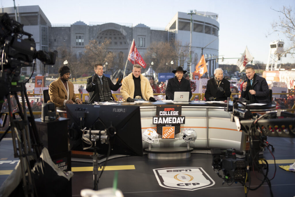 ESPN ‘College GameDay’ undergoes massive shakeup days before 2026 football season - The Big Lead