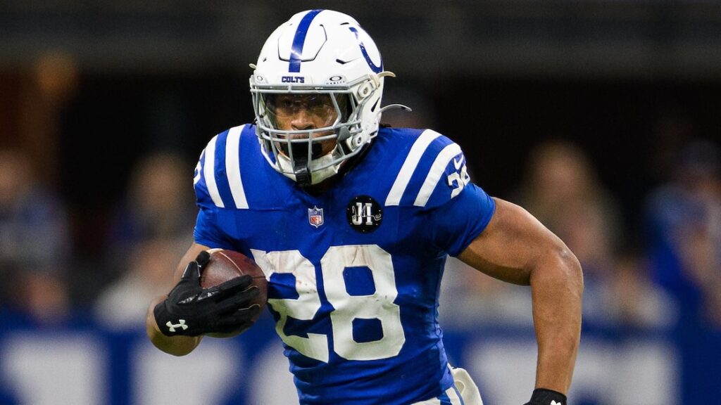 The NFL's Highest-Paid RBs After Bijan Robinson, Jonathan Taylor Land New Contracts - Bleacher Report