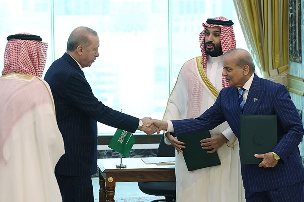 Turkey, Saudi Arabia, Pakistan enter new defense pact - upi.com