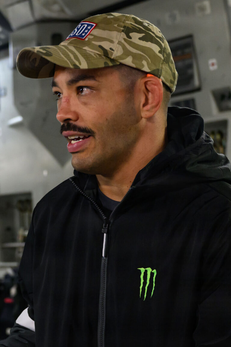 Holland Denies Being DWCS Fighter Who Made $11 Million - boxingnews.com