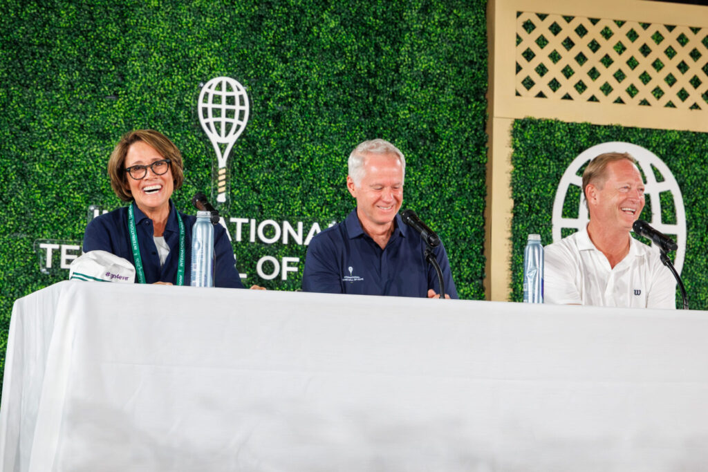 Billie Jean King presents Mary Carillo for International Tennis Hall of Fame - The Big Lead