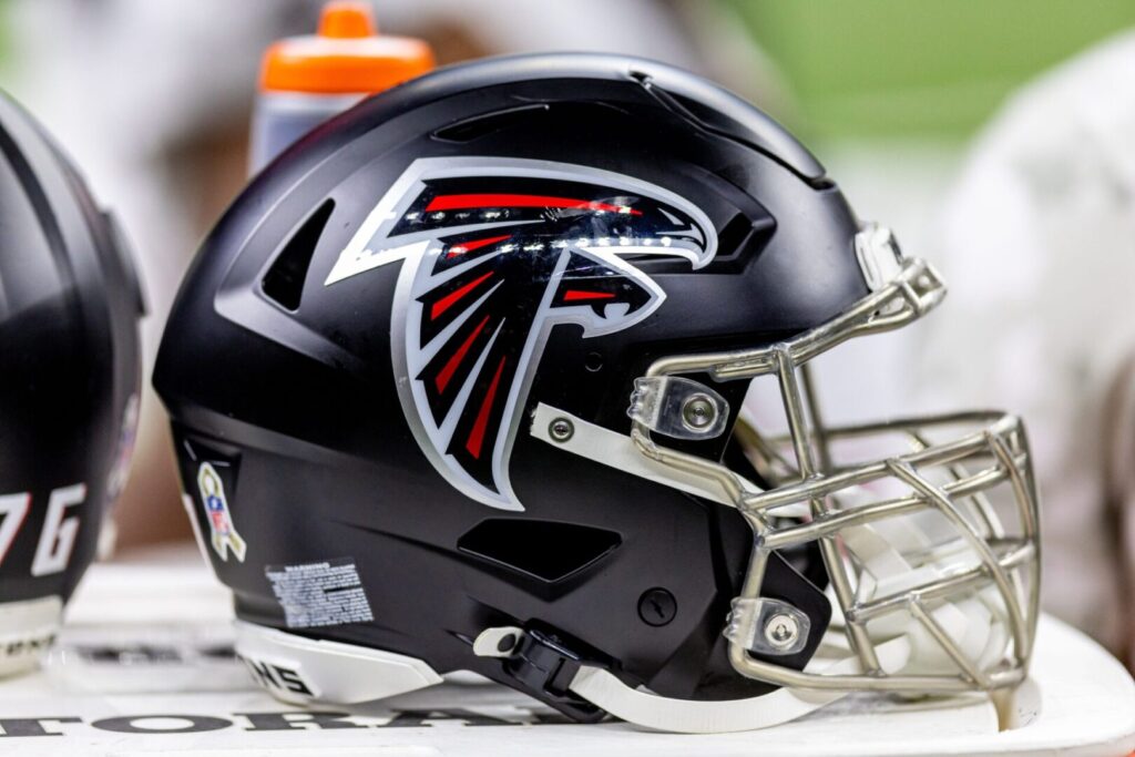 Falcons Claimed Three Players Off Waiver Wire - NFLTradeRumors.co