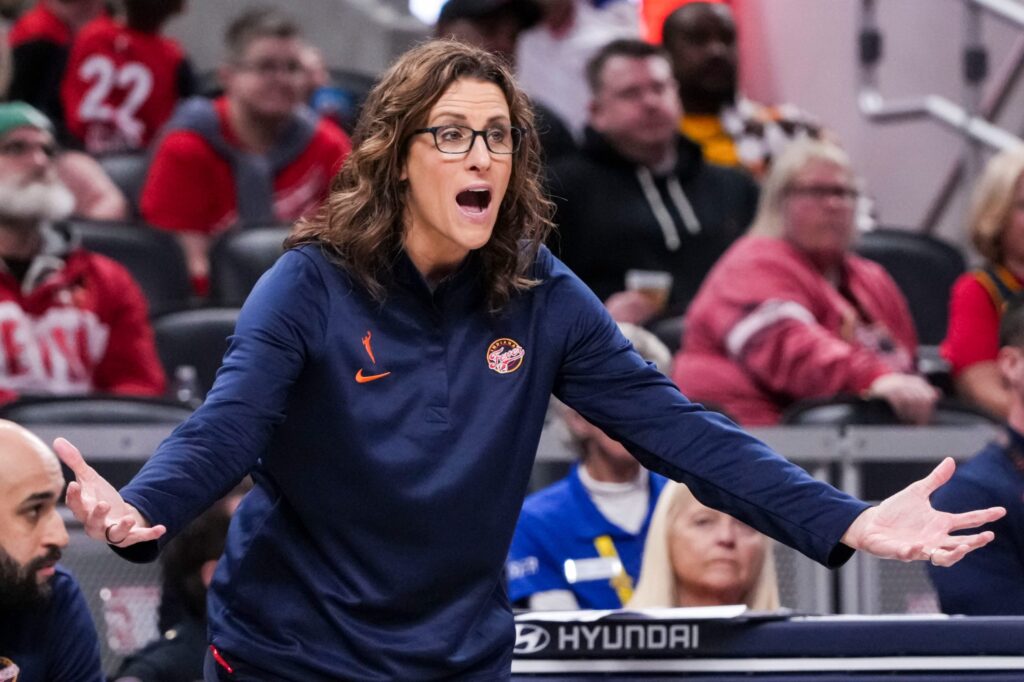 Fever coach Stephanie White owns up to her mistake after loss to Aces - ChiCitySports