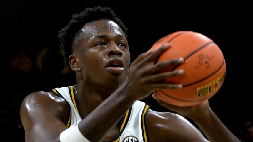 Mark Mitchell transfers to Kentucky for final year of eligibility - ABC17NEWS