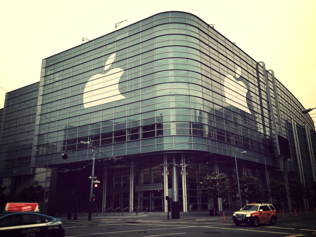 iPhone 18, iPhone 18 Pro Max, and iPhone Ultra is on the way: Here’s all you need to know - Appleosophy