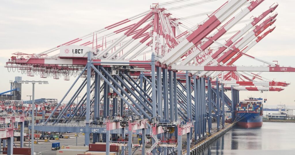 Trump administration refunds roughly US$100 billion in tariffs - CTV News