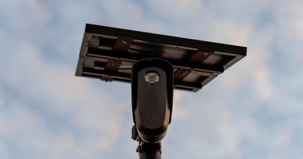 6 Savannah Police employees placed on leave over possible misuse of Flock cameras, mayor says - CBS News