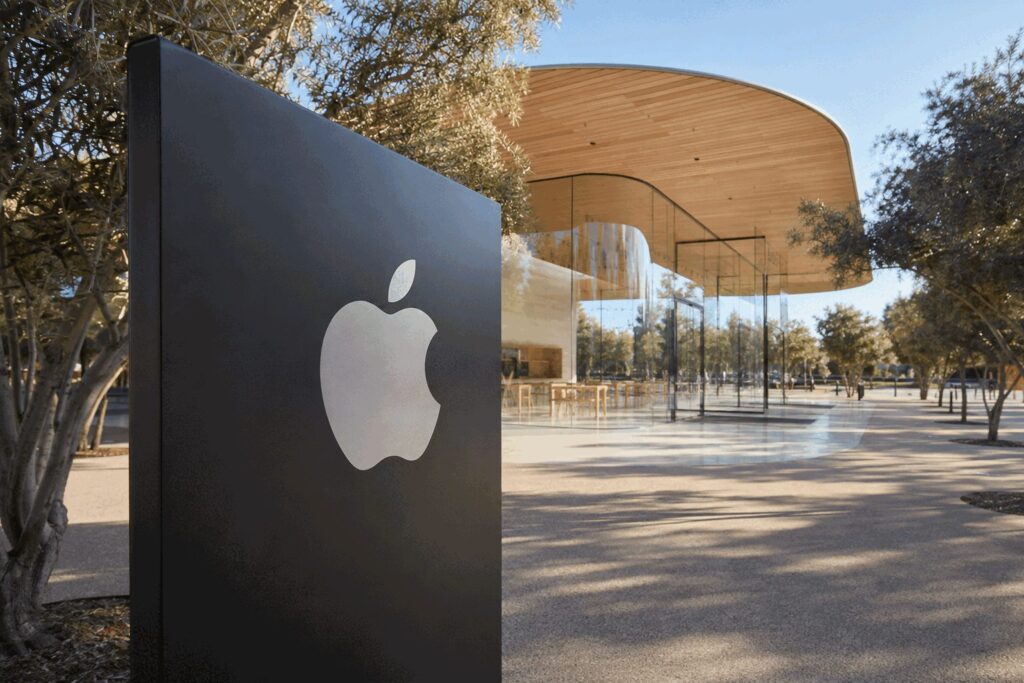 Apple’s iPhone 18 Pro Max Buzz Sharpens the Premium-Mix Bet - TechStock²