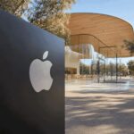 Apple’s iPhone 18 Pro Max Buzz Sharpens the Premium-Mix Bet - TechStock²