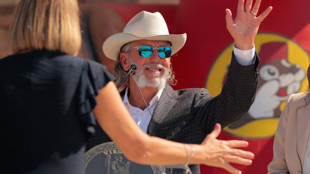 Buc-ee’s CEO signals expansion shift away from blue states that ‘don’t appreciate’ chain - Fox Business