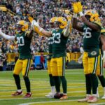 'Unsetteled QBs Pave The Way' -- Fantasy Football Analyst Targets the Packers D/ST in September, Even Without Micah Parsons - PFSN