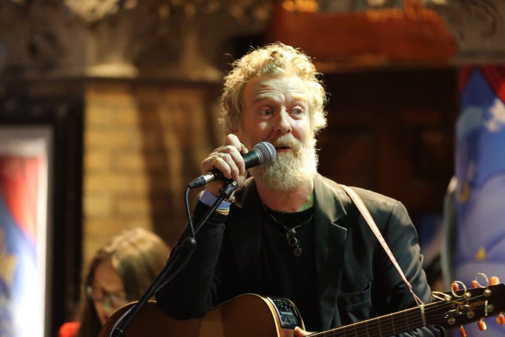 Glen Hansard's wife 'shocked and heartbroken' over his sudden death at 56 - London Evening Standard