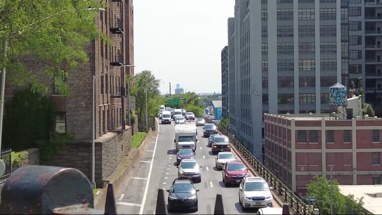 Mayor Mamdani announces fixes, repairs coming to city-owned section of the Brooklyn-Queens Expressway - News12 | Brooklyn