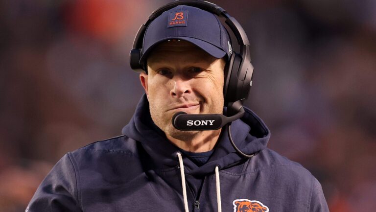 Bears Star Wide Receiver Leaves Practice With Apparent Injury - heavy.com