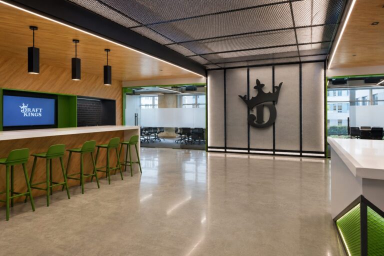 DraftKings Offers $150 NFL Bonus, Spotlighting User Acquisition Costs - TechStock²