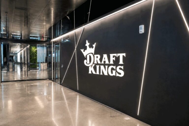 DraftKings Shares Climb 5% While MLB Promotions Challenge Margin Rebound - TechStock²