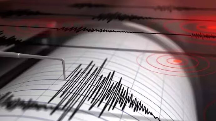 Colombia rocked by 7.4 magnitude earthquake, tremors felt near Venezuela border - India Today