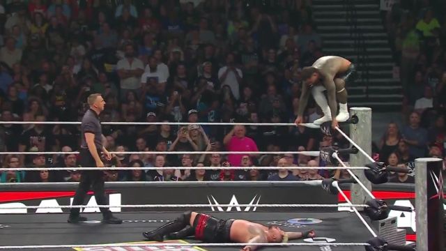 Jey Uso Set to Deliver Solo Sikoa to Roman Reigns After Aug. 10 RAW - AOL.com