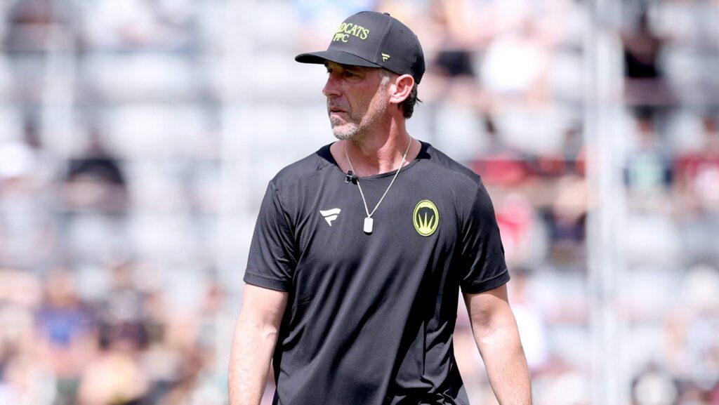 49ers Lose Key Executive Amid Kyle Shanahan Drama - heavy.com