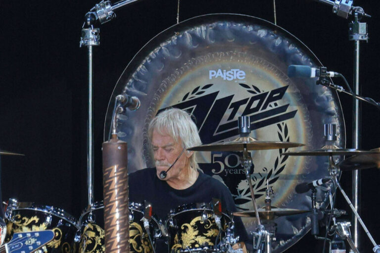 ZZ Top drummer Frank Beard dies - Female First
