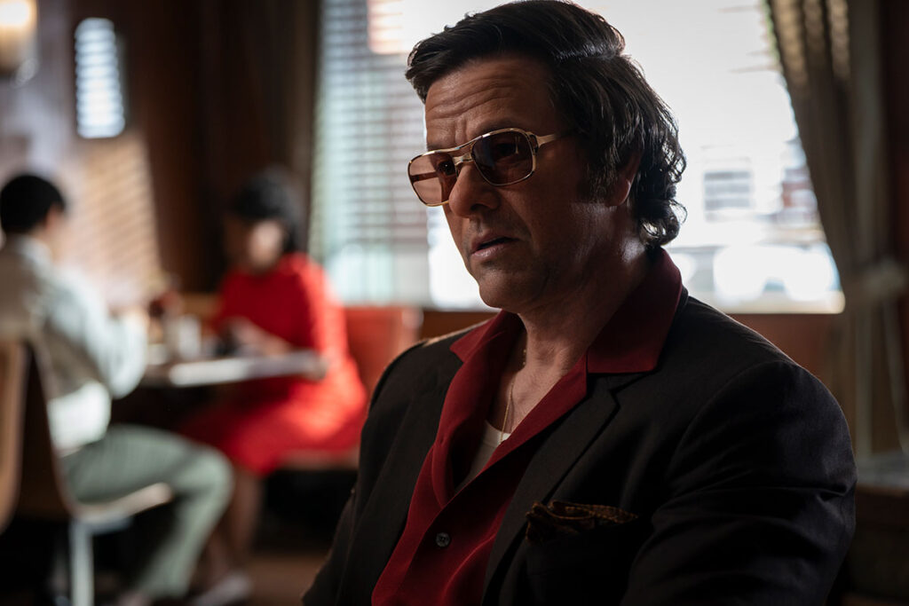 Final Trailer: Wahlberg, Mateen II In "By Any Means" - Dark Horizons